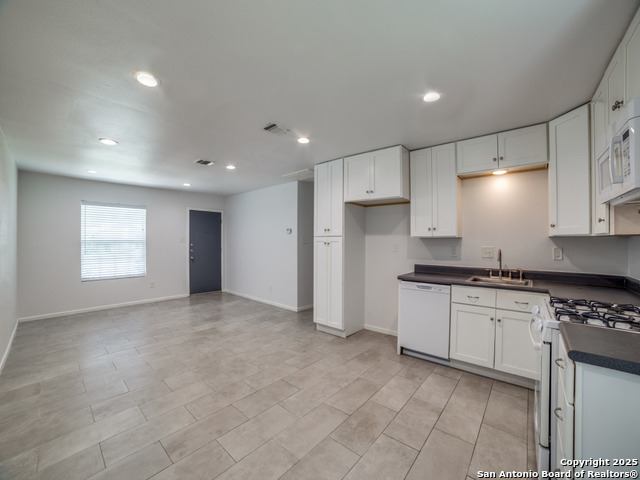 Image 4 of 13 For 5602 Brookhill