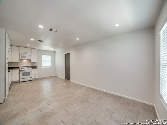 Image 5 of 13 For 5602 Brookhill