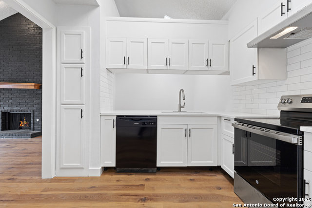 Image 10 of 21 For 3042 Wood Cir