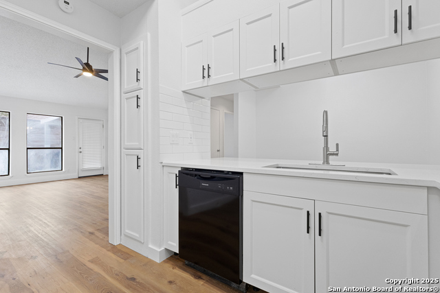 Image 9 of 21 For 3042 Wood Cir