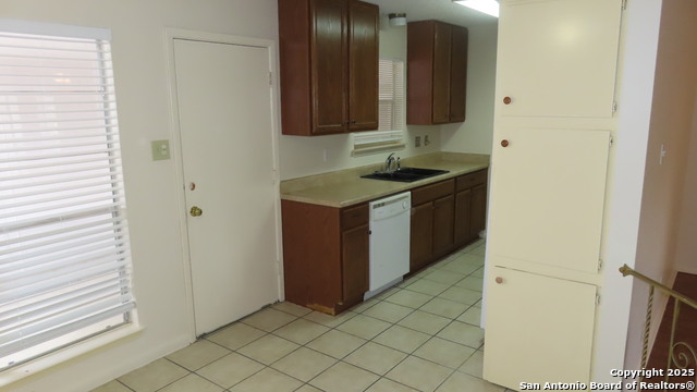 Image 7 of 13 For 4002 Mount Laurel
