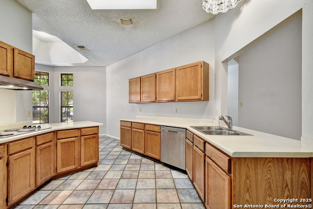 Image 8 of 29 For 3234 Falcon Grove