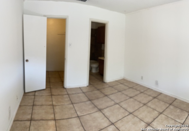 Image 8 of 13 For 5711 Lochmoor