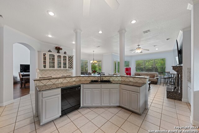 Image 14 of 68 For 30900 Woodbine Way