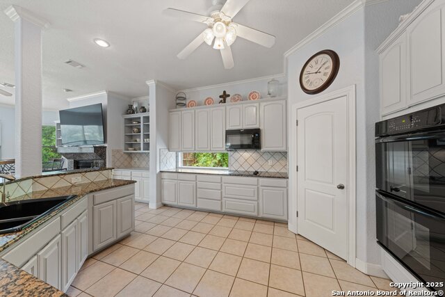 Image 15 of 68 For 30900 Woodbine Way