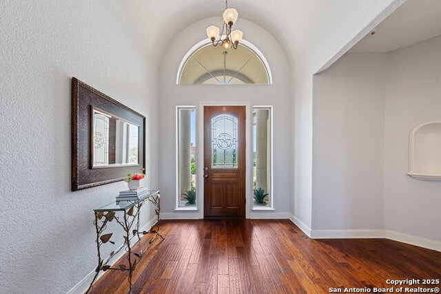 Image 4 of 68 For 30900 Woodbine Way
