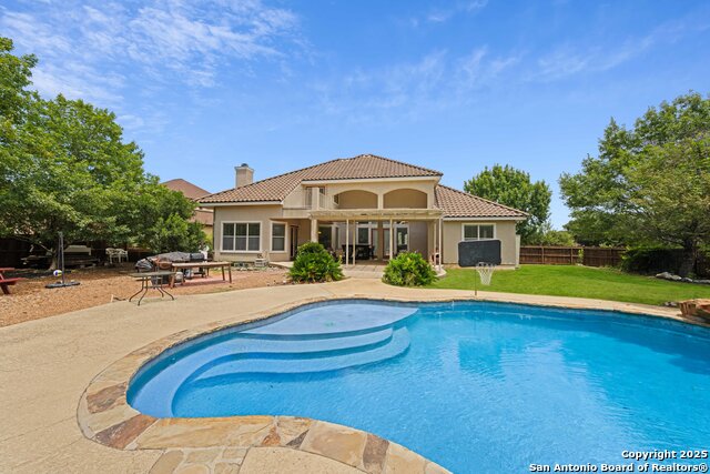 Image 41 of 68 For 30900 Woodbine Way