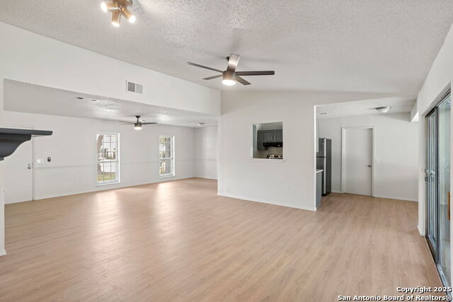 Details for 144 Fort Wayne, Universal City, TX 78148