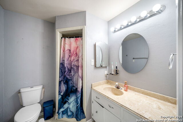 Listing photo id 16 for 8350 Windway