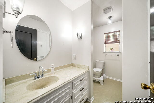 Listing photo id 7 for 8350 Windway