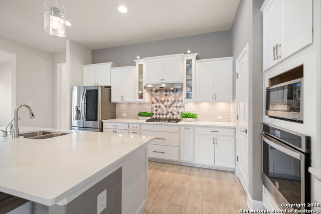 Listing photo id 13 for 122 Noble Woods