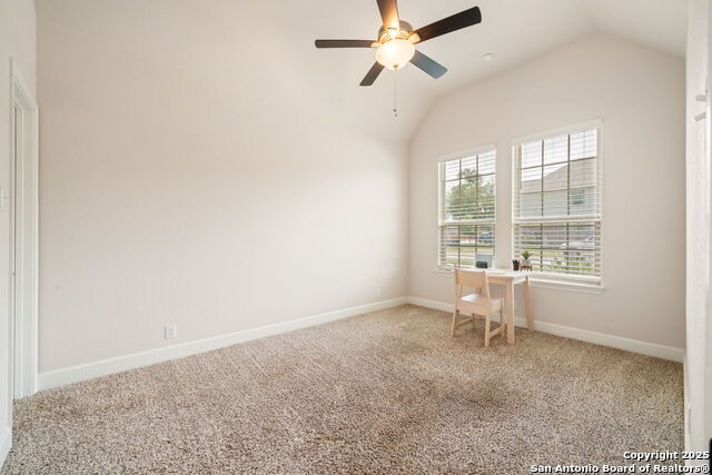 Listing photo id 25 for 122 Noble Woods