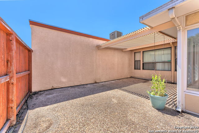 Image 42 of 47 For 16307 Buena Tierra