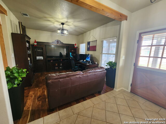 Image 11 of 39 For 445 Spanish Grant