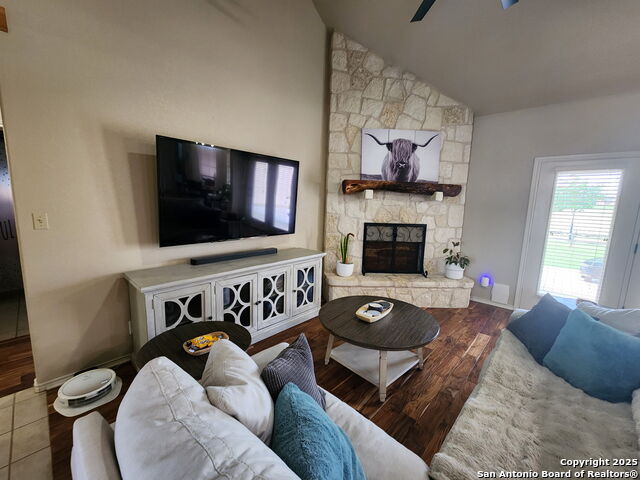 Image 4 of 39 For 445 Spanish Grant