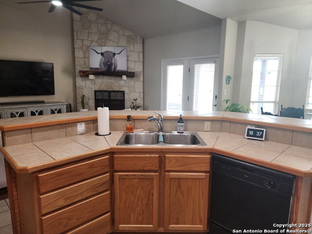 Image 8 of 39 For 445 Spanish Grant