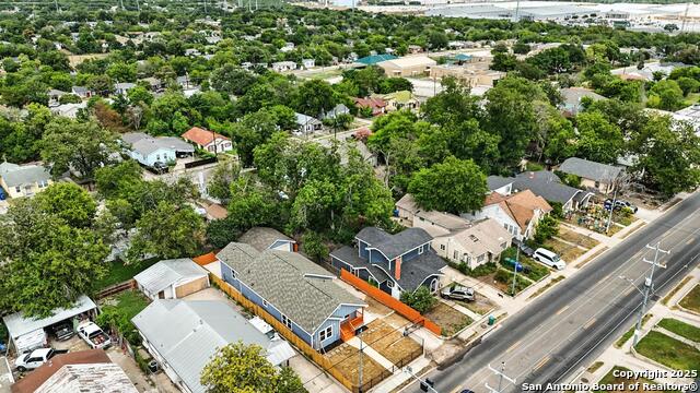 Image 33 of 34 For 2731 Houston E