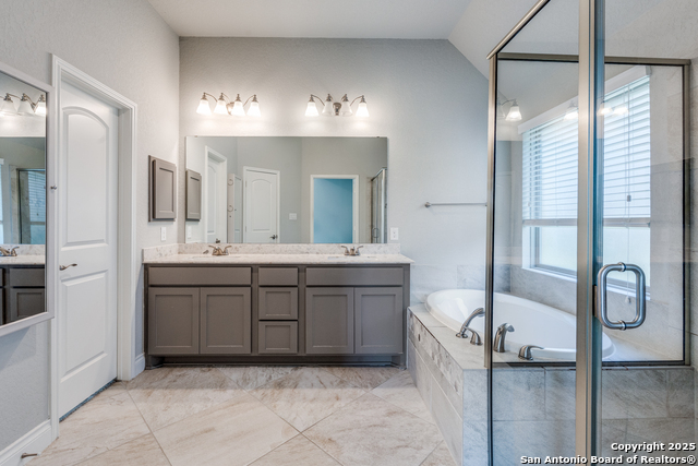 Image 15 of 25 For 2916 Glen View