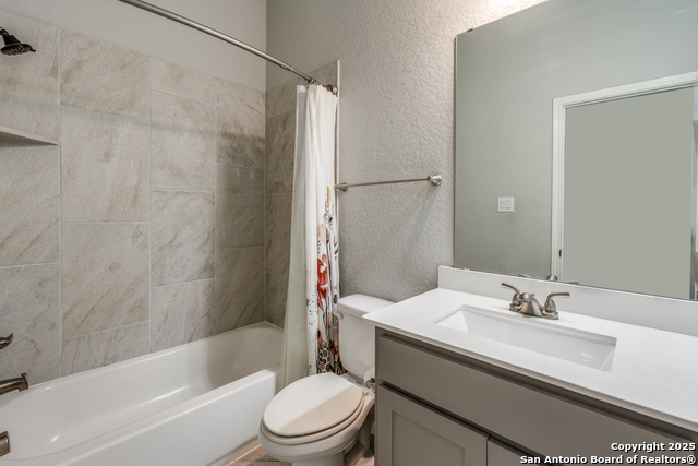 Image 17 of 25 For 2916 Glen View