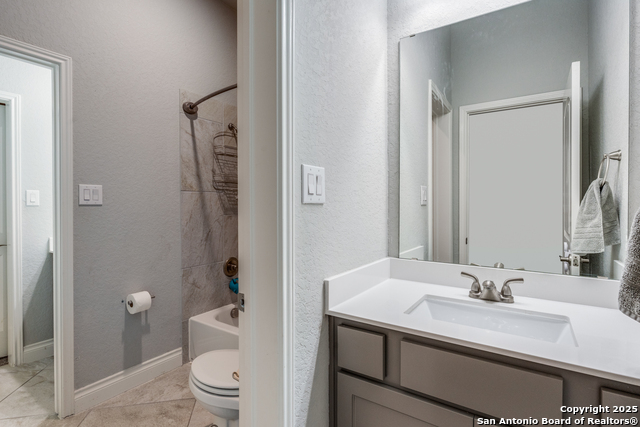 Image 18 of 25 For 2916 Glen View