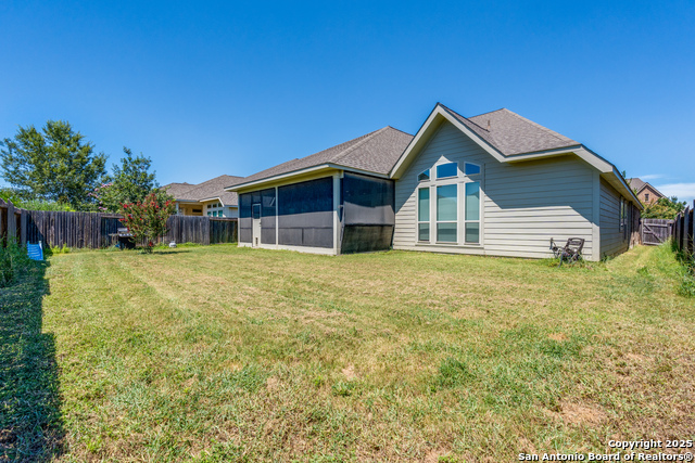Image 24 of 25 For 2916 Glen View
