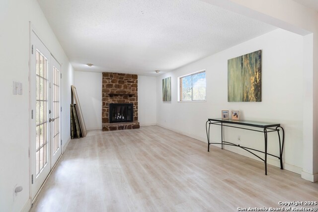 Image 12 of 27 For 4602 Hollyridge