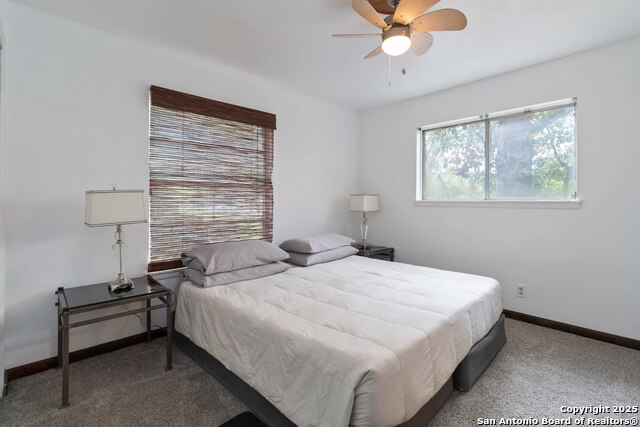 Image 19 of 27 For 4602 Hollyridge