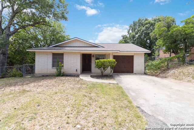 Image 2 of 27 For 4602 Hollyridge