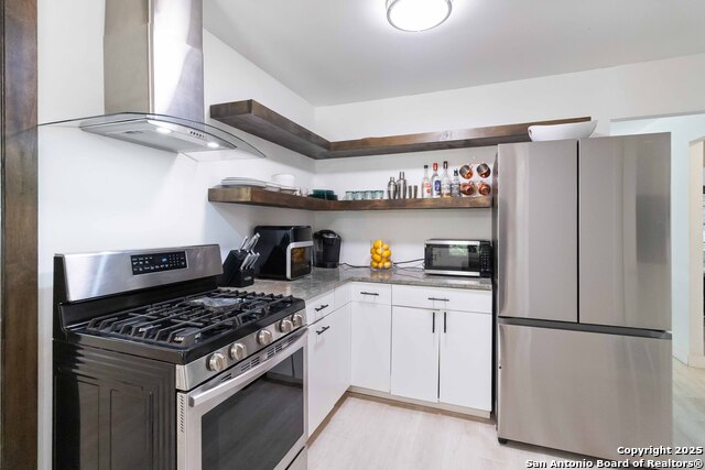 Image 8 of 27 For 4602 Hollyridge