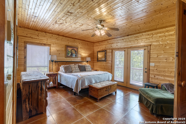 Listing photo id 20 for 4983 Ranch Road 1051
