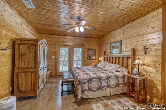 Listing photo id 30 for 4983 Ranch Road 1051