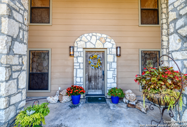 Listing photo id 2 for 4983 Ranch Road 1051