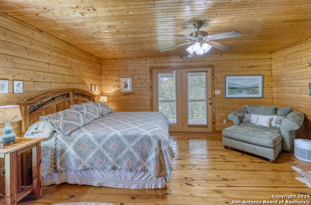 Listing photo id 40 for 4983 Ranch Road 1051