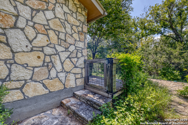 Listing photo id 54 for 4983 Ranch Road 1051
