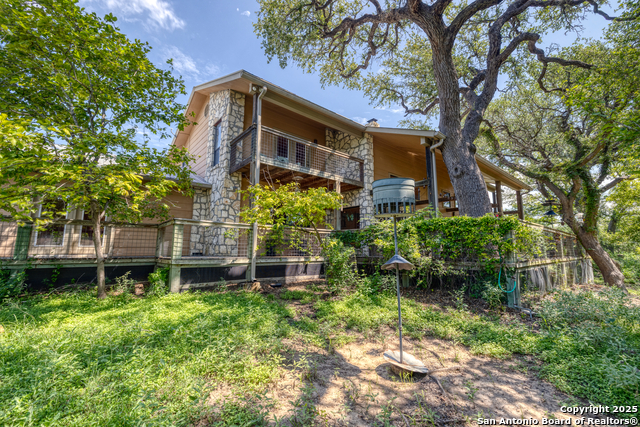Listing photo id 55 for 4983 Ranch Road 1051
