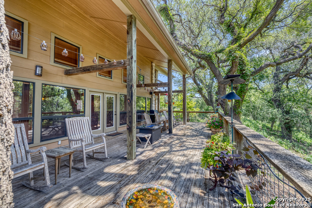 Listing photo id 58 for 4983 Ranch Road 1051