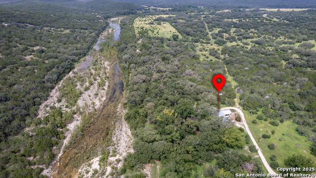 Listing photo id 63 for 4983 Ranch Road 1051