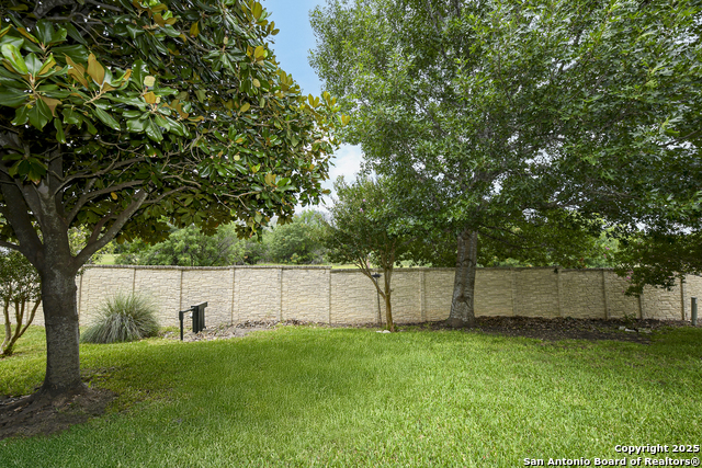 Image 4 of 23 For 3704 Hillside