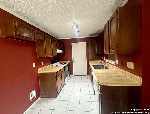 Image 17 of 42 For 14403 Briarmist St