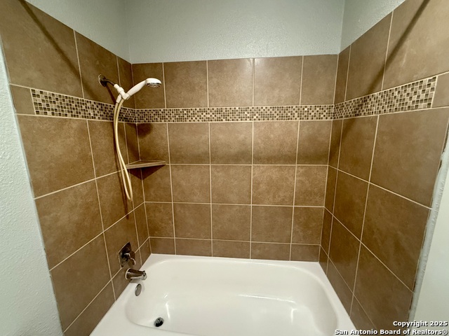 Image 37 of 42 For 14403 Briarmist St