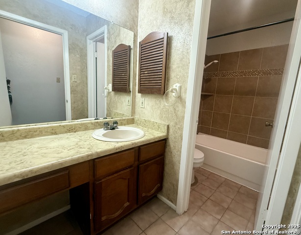 Image 38 of 42 For 14403 Briarmist St