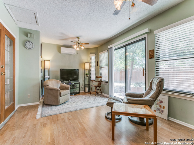 Image 11 of 25 For 14015 Boulder Oaks