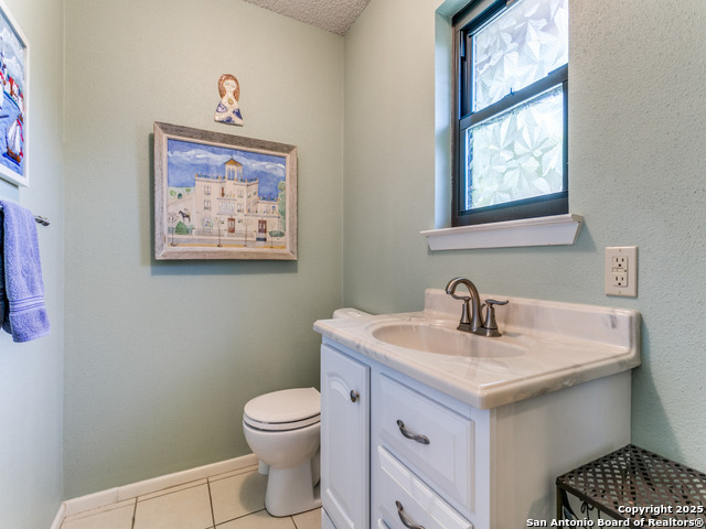 Image 22 of 25 For 14015 Boulder Oaks