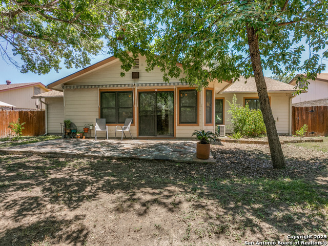 Image 23 of 25 For 14015 Boulder Oaks
