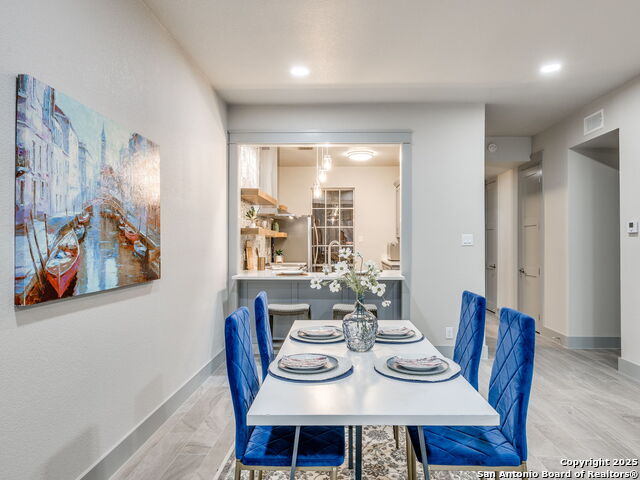 Image 12 of 29 For 7707 Broadway  6