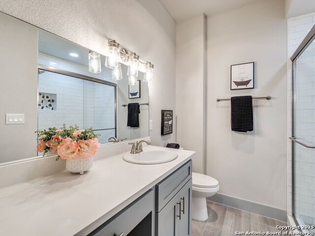 Image 15 of 29 For 7707 Broadway  6