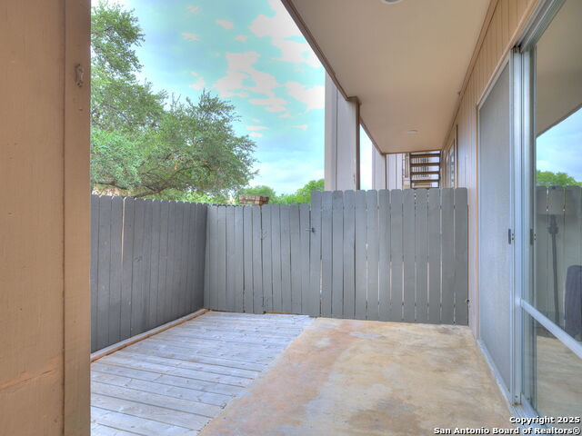 Image 25 of 29 For 7707 Broadway  6