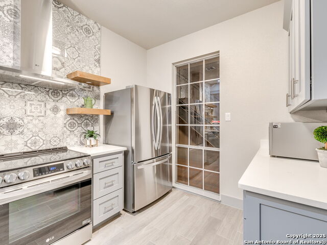 Image 5 of 29 For 7707 Broadway  6