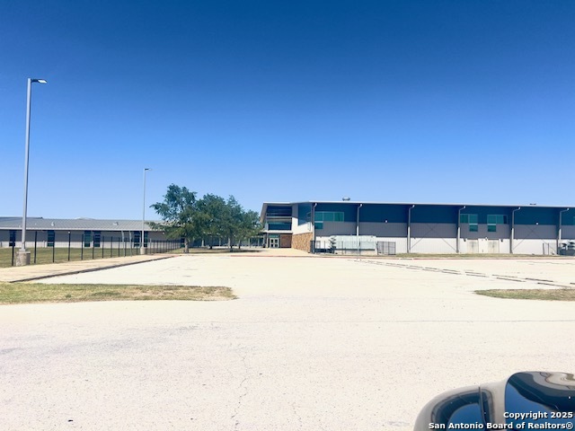 Image 4 of 9 For 4810 Loop 1604 S