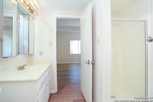 Image 22 of 31 For 3102 Eisenhauer  B16